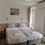 City Inn Pensión Lisboa